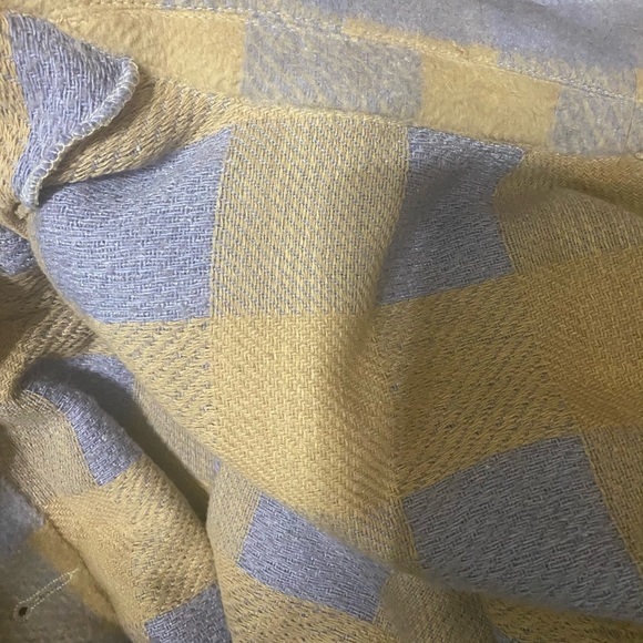 NWOT “shacket” fuzzy flannel style jacket - Picture 4 of 4